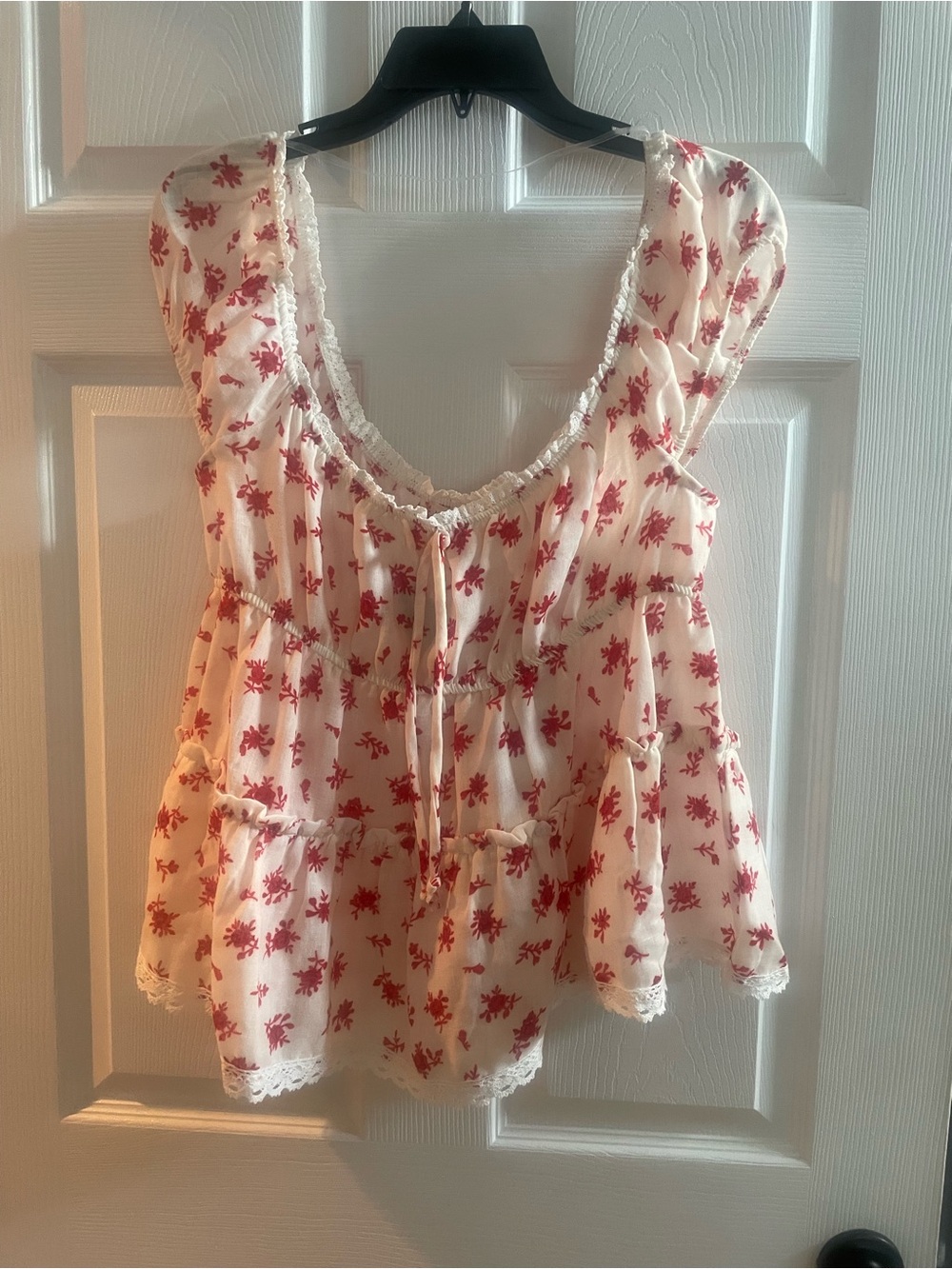 NWOT Women's Cream Floral Peasant Top with Red Print